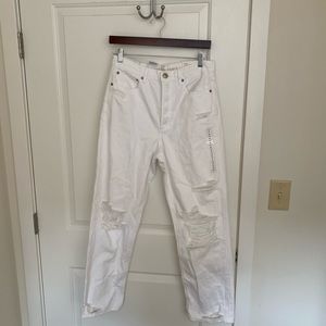 NWT AE “90s Jeans” ripped white, size 8 TALL